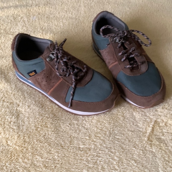 Teva woman’s sneakers - Picture 1 of 3